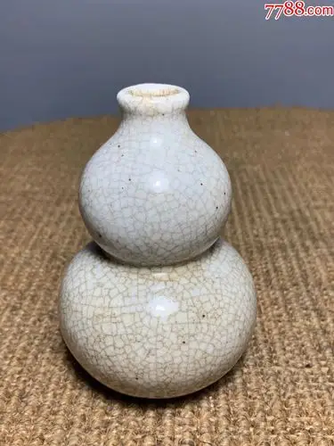 民国白瓷哥釉开片小葫芦瓶包老