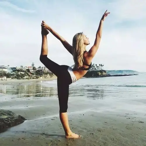 欧美已在瑜伽圈闯荡出新高度