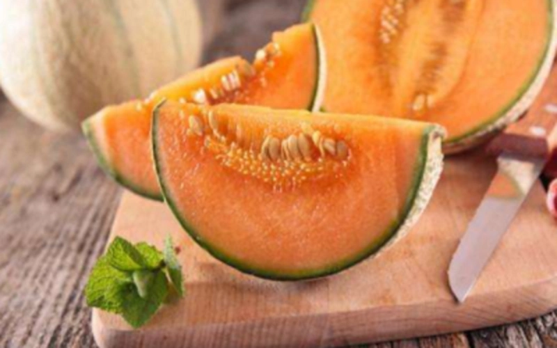 保护双目视力,缓解身体疲劳,哈密瓜的功效及禁忌有哪些?