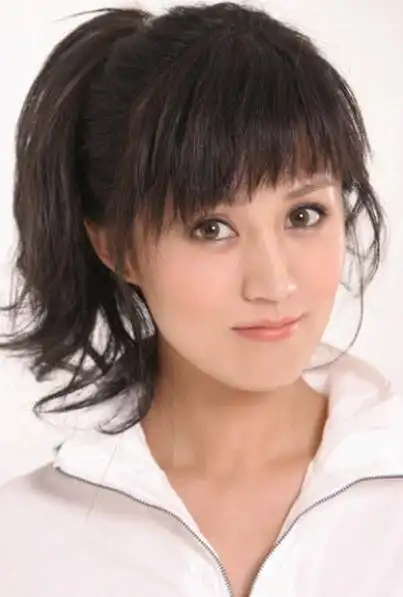 鲍蕾年轻时的盛世容颜