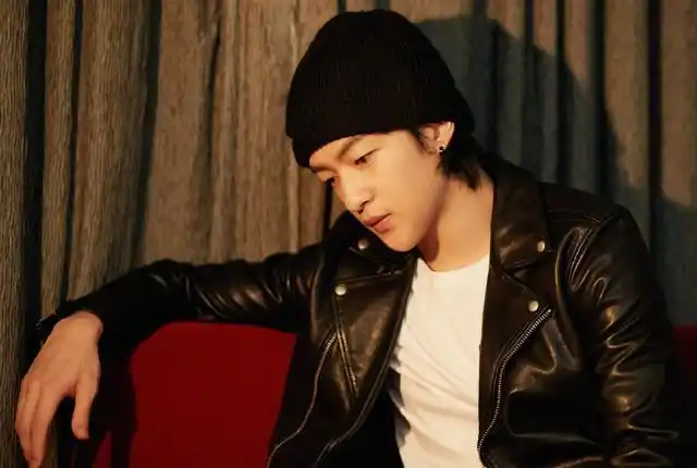 中戏f4之一,他是刘天池门生,小鲜肉里的后起之秀,网友:要火_屈楚萧