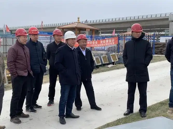 刘德才局长检查西城客运枢纽站工地