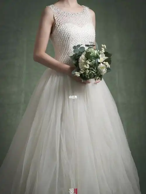 北威州  #德国婚礼跟妆  #婚纱礼服  #森系婚纱  #妆面造型