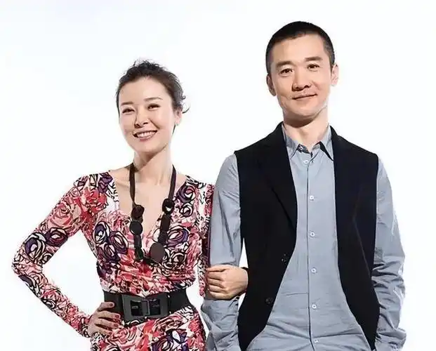 一恋李亚鹏二恋李泉三恋耿乐四恋黄志忠51岁仍坚持不婚