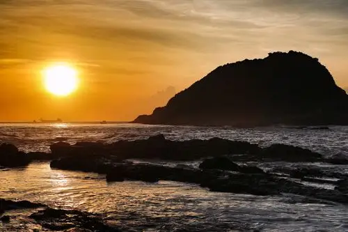 其它 醉美盐洲岛日出 写美篇  惠东最美海滩:盐洲岛!