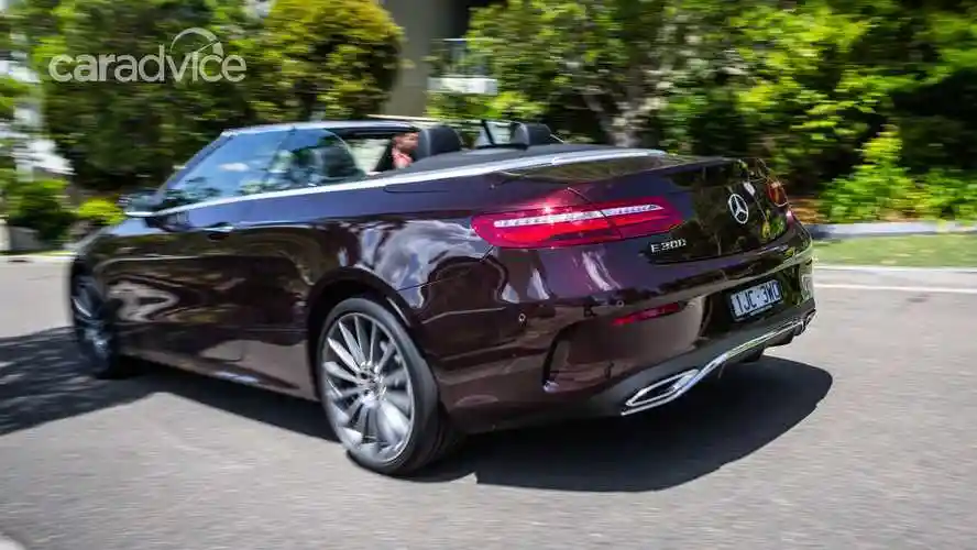 奔驰e300跑车敞篷跑车_奔驰e级双门轿跑车敞篷