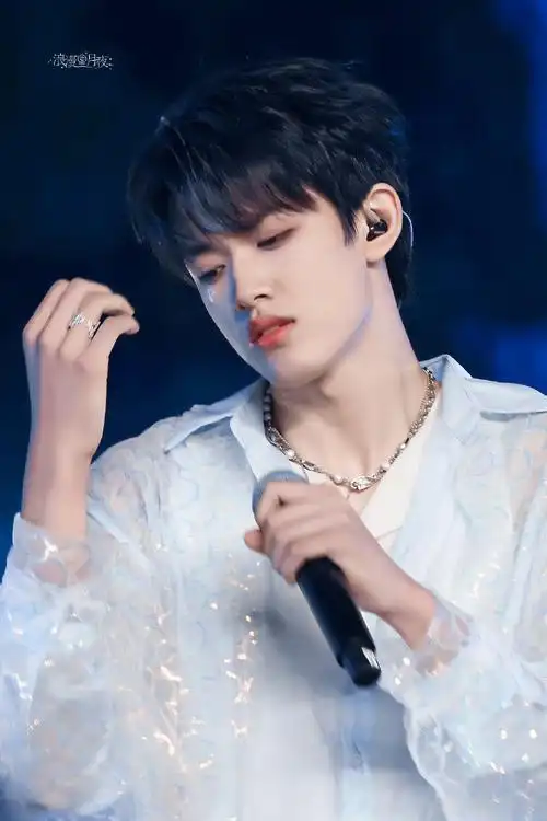 和张极一起秋日出行