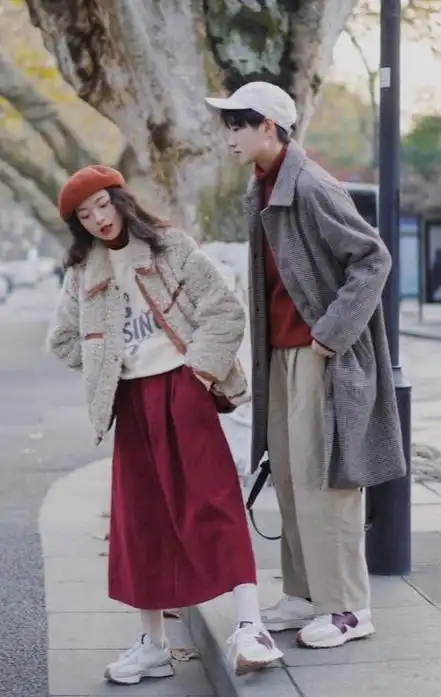 冬天穿衣没思路看看这5组情侣默契穿搭高阶秀恩爱