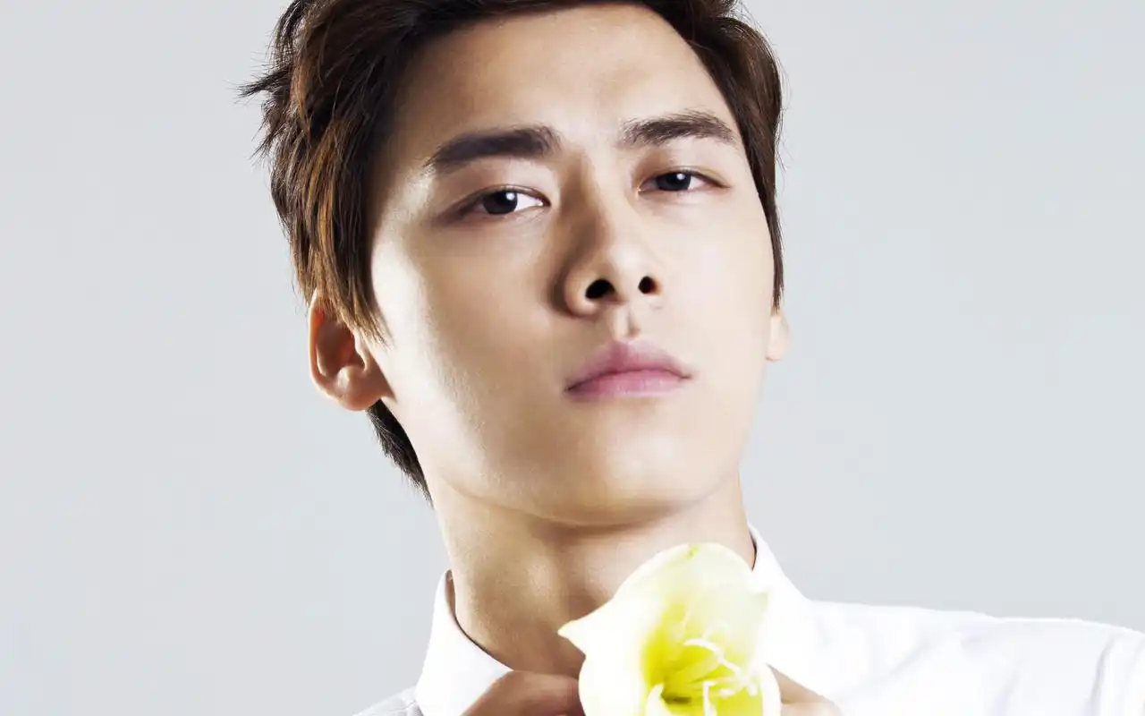 人气男神李易峰,高清壁纸图片,大陆明星-回车桌面