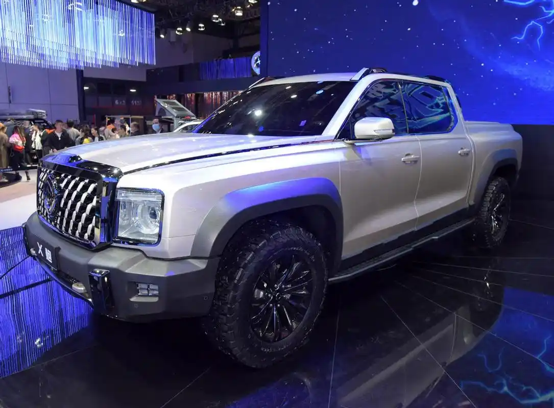 长城豪华全尺寸皮卡,内饰曝光很惊艳,还配空气悬架,电控减震