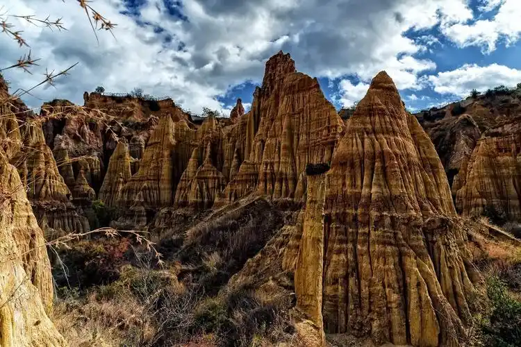 云南元谋浪巴铺土林之五