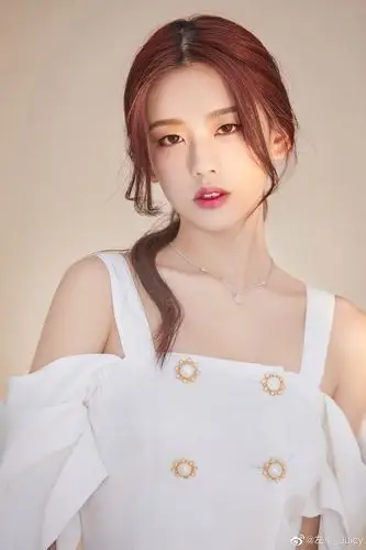 小眼睛单眼皮女生就没法是美女了吗