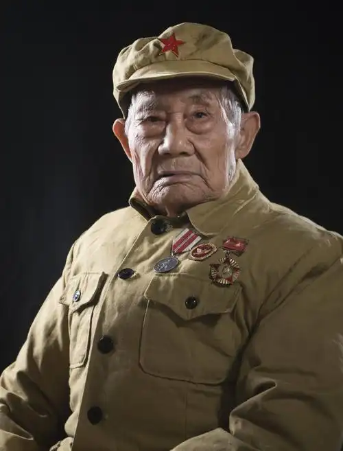 致敬最可爱的人——易金荣