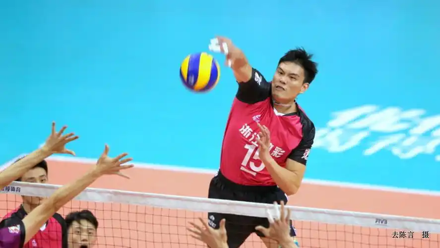 男排超级联赛精英赛第五日综述 京沪两强均尝败绩