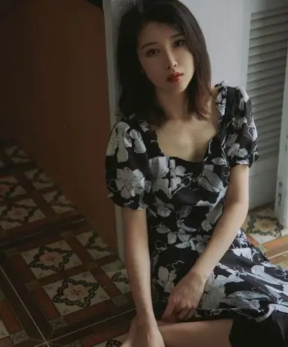 幸福的奚望随母改嫁遇继父刘之冰出嫁时继父的告白让她泪奔