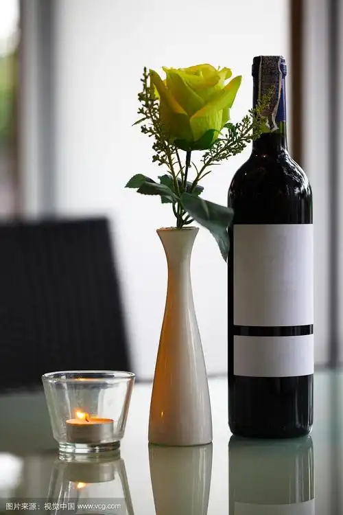 葡萄酒和玫瑰