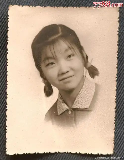 七十年代老照片美女半身照