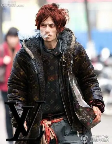 明星乞丐红透网络!"犀利哥"ps照片全集