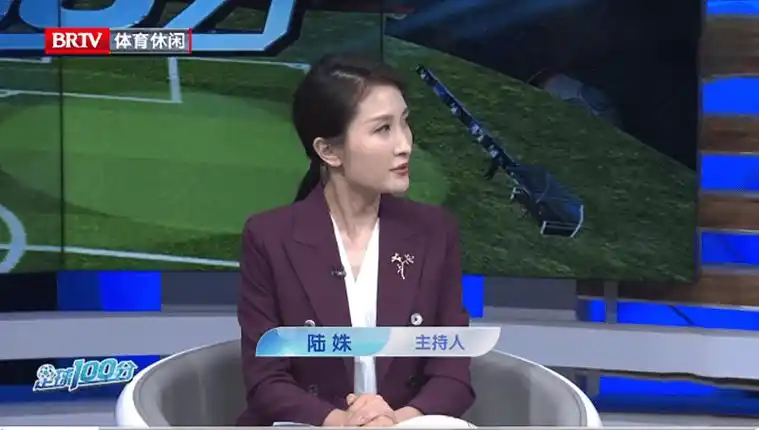 京媒不解上港球迷:积分榜第1也喊换帅,是不是哈维尔名气不够大_陆姝