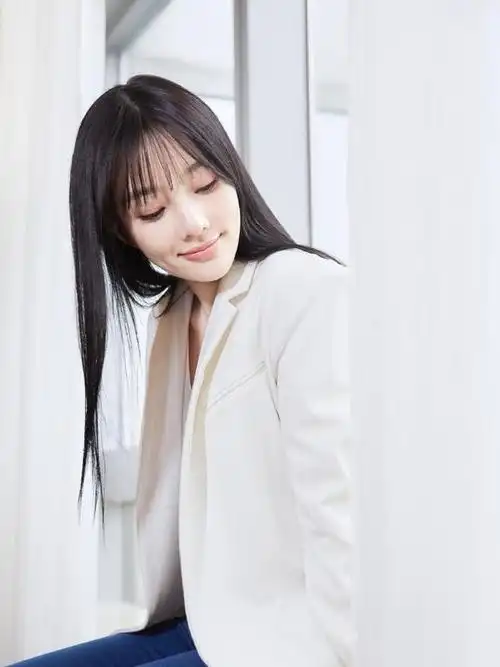 亿万身家李晨6任女友各个美若天仙难怪坐拥北京9亿四合院