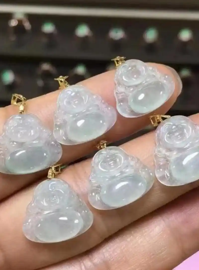 翡翠挂件##点击头像看直播# 新货,寓意豁达乐观,福气安康以及平和