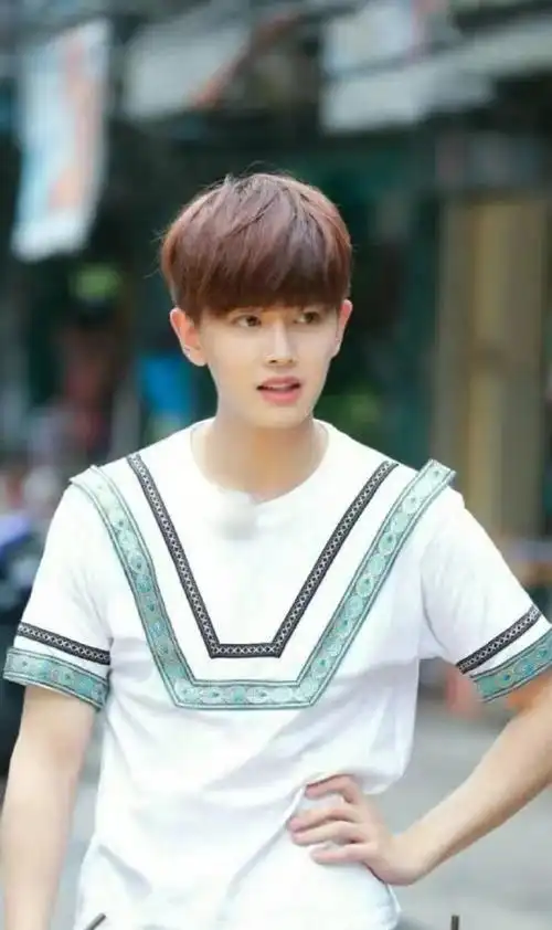 任嘉伦出道六周年了