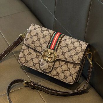 箱包皮具>潮流女包>斜挎包>酷奇袋鼠(kuqidaishu)>酷奇袋鼠小包包2022