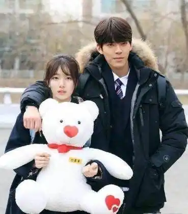 《继承者们》播出7年,李敏镐新剧将播,金宇彬抗癌回归,男三最惨_人气