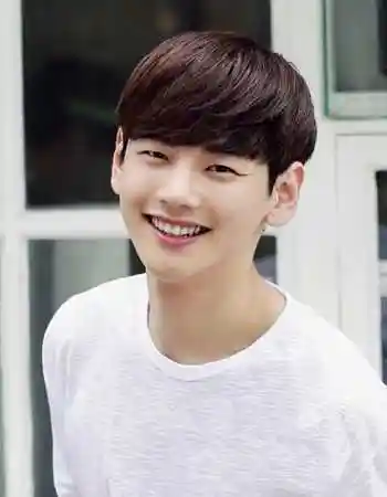 韩式男生齐刘海短发发型,阳光帅气虏获少女心