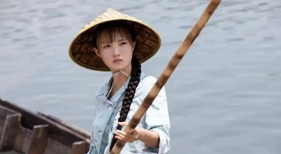 演员傅晶:46 岁还能演大学生,美貌与实力并存的一位女演员