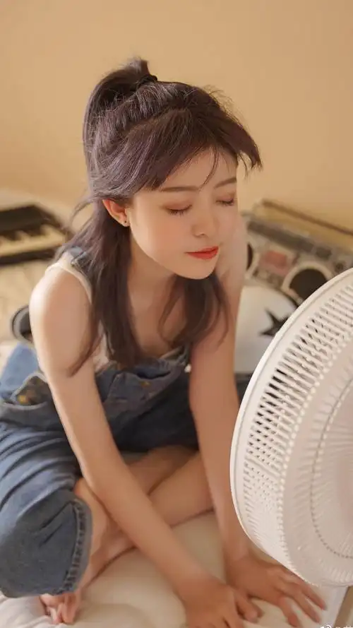 台湾美女校花写真手机壁纸