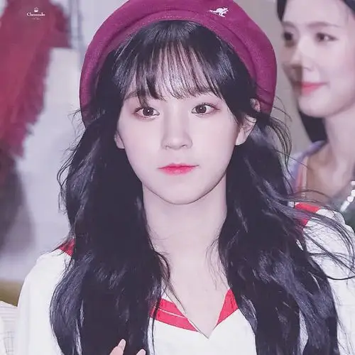 自截自调宋雨琦头像,二传标明dt许思甜