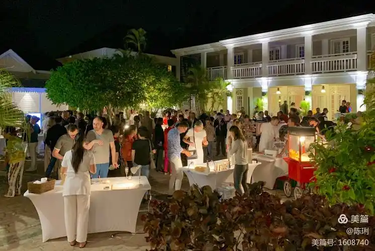 携一道彩虹,飞去留尼旺