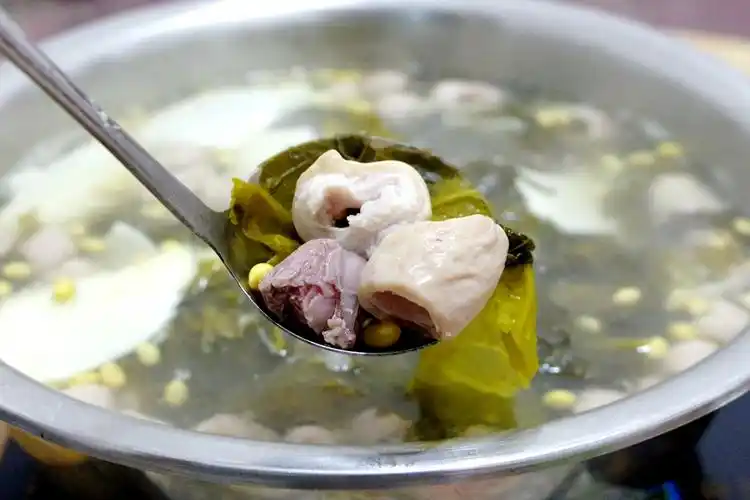 异类火锅,涮一曲荡气回肠的大肠咸菜锅.