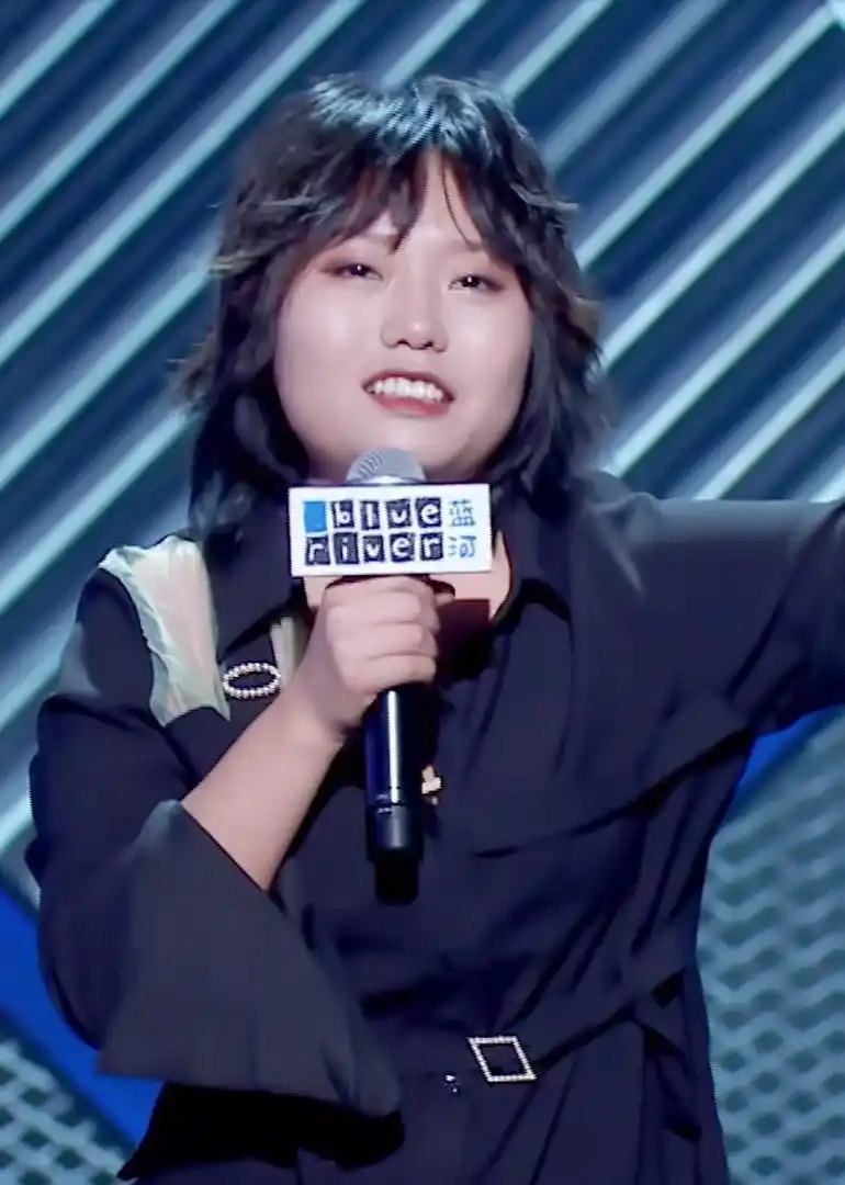 脱口秀天才李雪琴