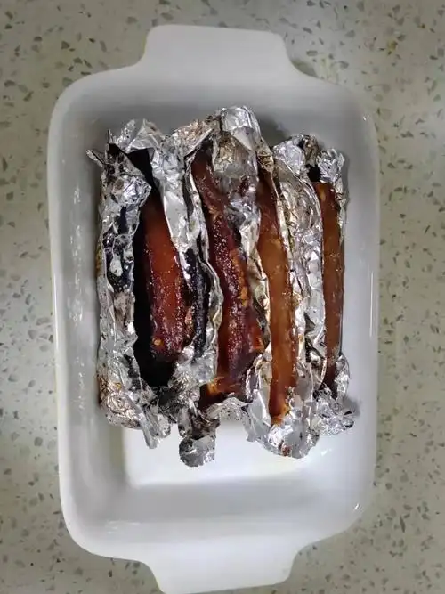 小钟同学假期第二菜—家庭版锡纸脆皮五花肉