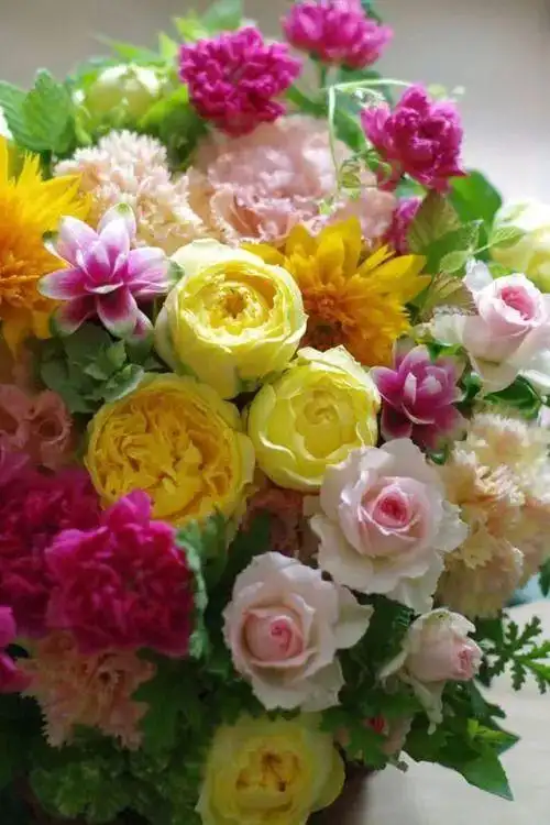 发条微信表关怀,愿你:分分秒秒快乐相随,时时刻刻好运伴随,日日夜夜