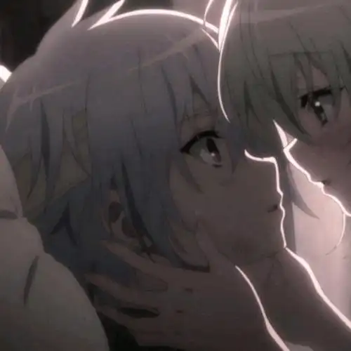 情侣头像单身狗直呼不敢看超甜的动漫壁咚情侣头像