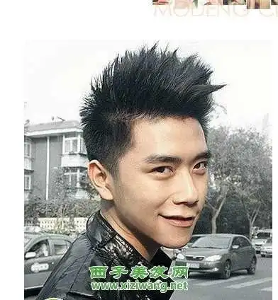 飞机头发型打扮酷男长发