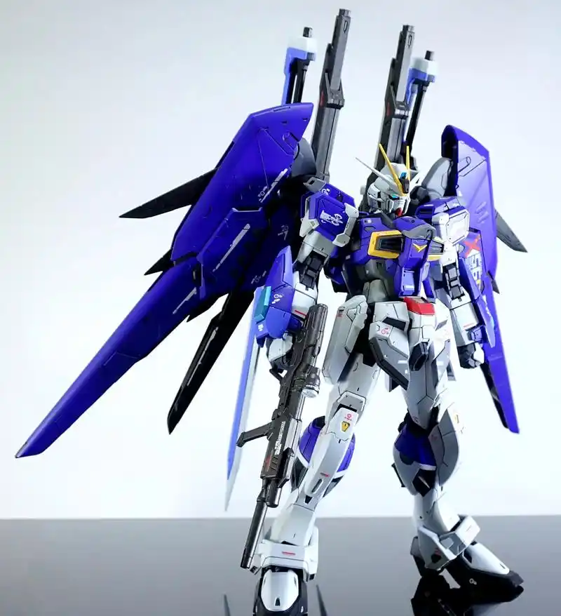 模型欣赏:模型师kamekichi制作的rg 1/144 命运脉冲高达3号机,该机是