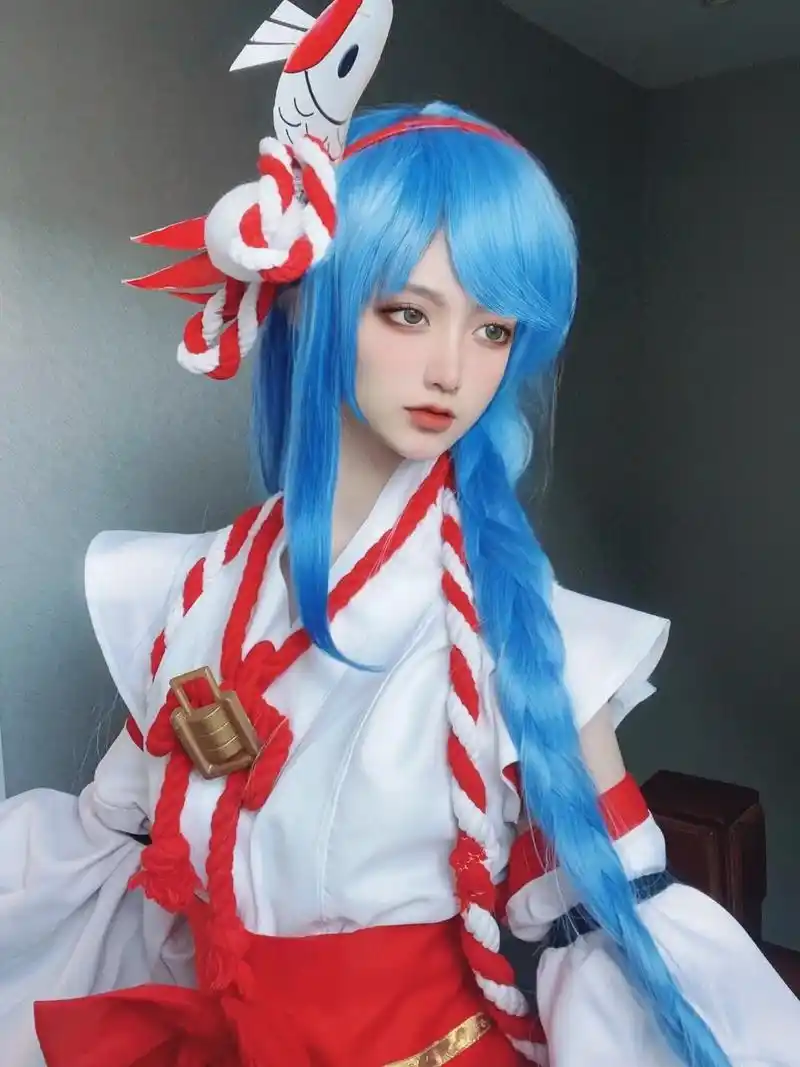 守望着天空,大海,和你的回忆#大乔 #cos #伊势巫女 - 抖音