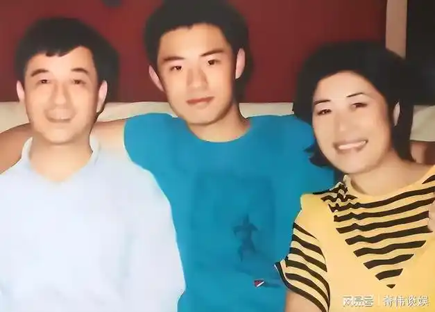 为何一个人人喊打,一个却风生水起|姚笛|许婧|张子萱|滕华涛|文章