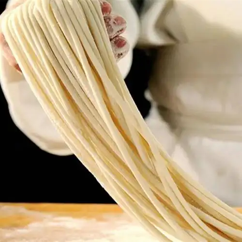 新疆天山面粉特一中高筋烘饺子面条拉面拉条面粉