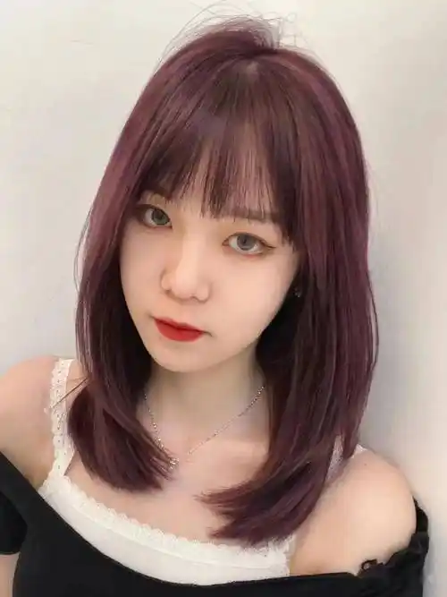 入秋流行"梨花烫"_发型