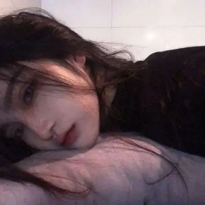 真人女生头像微丧高清孤独的微丧头像女生真人图片