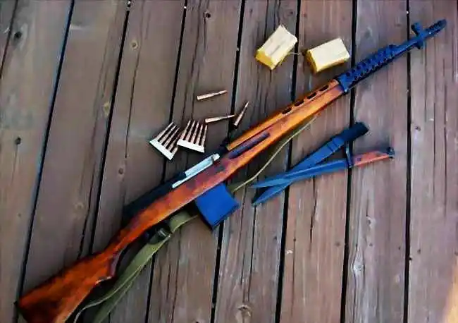 不逊色于m1加兰德的苏联经典在二战的战场上作用重大的svt步枪