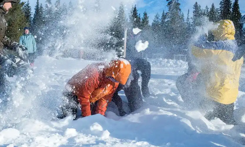 snowball fight