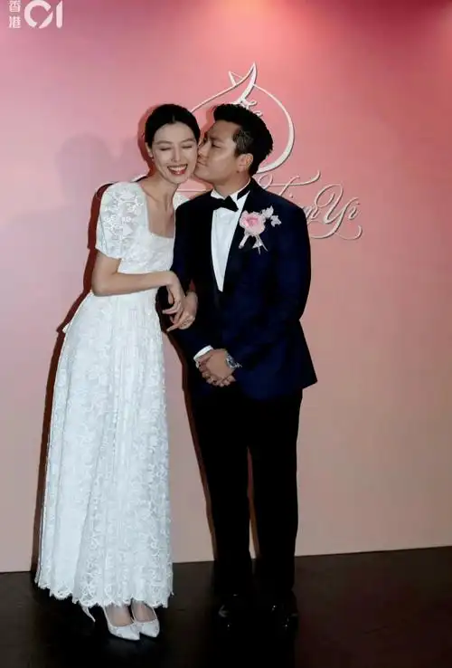 张艾嘉这段隐秘往事又被翻出来了…_王令尘_范姜_新娘