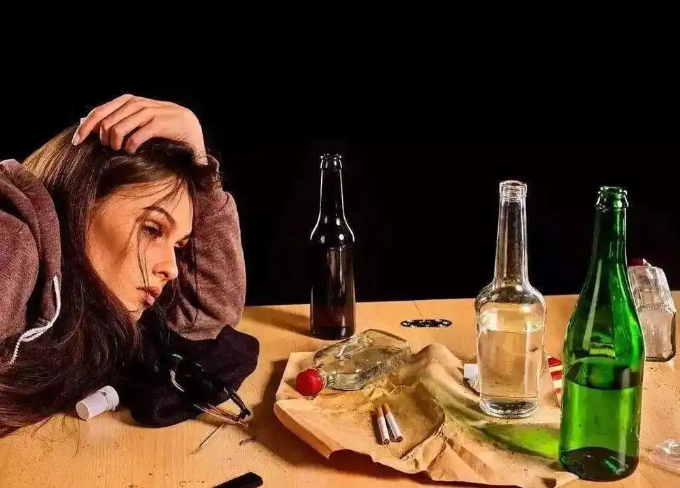 宫外孕误当胃肠炎株洲女子腹腔出血3500ml险丧命