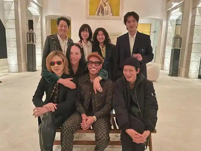 56岁林佳树邀韩星吃饭名场面年纪最大状态最好李敏镐湿发老气